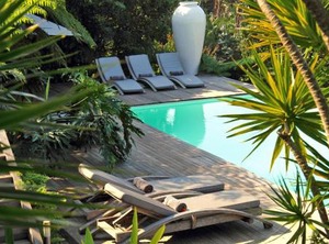 Days At Sea Beach Lodge | Trafalgar