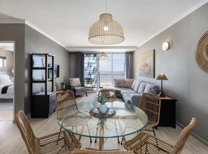 Bantry Bay | Bloubergstrand
