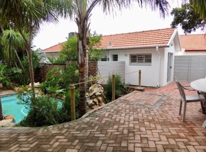 La Mer Guesthouse | Humewood