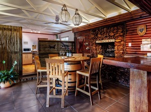 The Owls Inn Country Villa Mountain Sea | Glentana