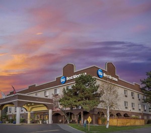 Western Sky Valley Inn 