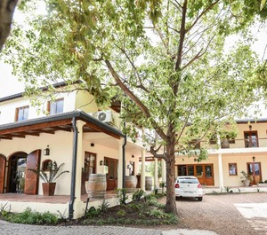 Lovane Boutique Wine Estate 