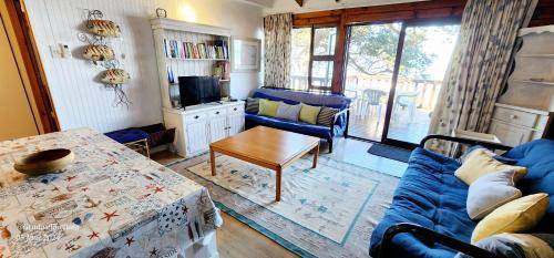 Port Edward Apartment | 100 m² Apartment ∙ 2 bedrooms ∙ 4 guests