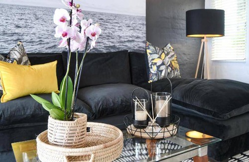 Shaka's Rock Apartment | 100 m² Apartment ∙ 1 bedroom ∙ 2 guests
