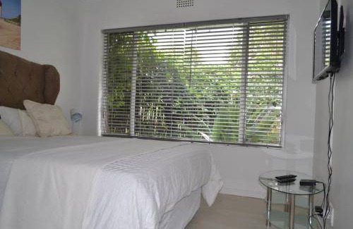 Greater Johannesburg Metropolitan Area Apartment | 100 m² Apartment ∙ 1 bedroom ∙ 2 guests