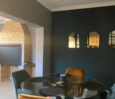 Beacon Bay Apartment | 100 m² Apartment ∙ 3 bedrooms ∙ 6 guests