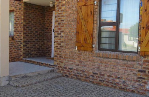Voelklip Apartment | 100 m² Apartment ∙ 3 bedrooms ∙ 7 guests