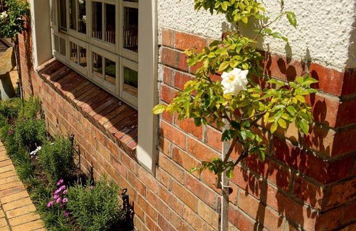 Claremont Bed & Breakfast | 100 m² Bed and breakfast ∙ 3 bedrooms ∙ 127 guests