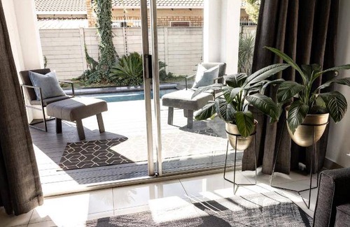 Ekurhuleni Bed & Breakfast | 100 m² Bed and breakfast ∙ 3 bedrooms ∙ 8 guests