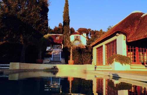 Cape Winelands Bed & Breakfast | 100 m² Bed and breakfast ∙ 2 bedrooms ∙ 127 guests