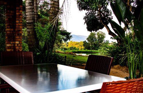 Hazyview House | 100 m² Farmhouse ∙ 2 bedrooms ∙ 6 guests
