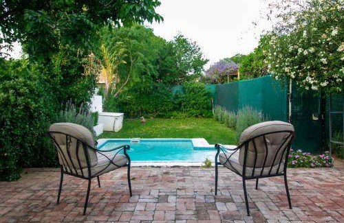 Graaff-Reinet House | 100 m² House ∙ 4 bedrooms ∙ 8 guests