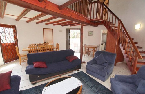Margate Beach House | 100 m² House ∙ 4 bedrooms ∙ 10 guests