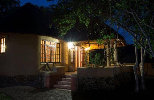 Maruleng Cabin | 100 m² Lodge ∙ 2 bedrooms ∙ 6 guests