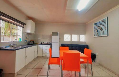 Nelspruit Cabin | 100 m² Lodge ∙ 2 bedrooms ∙ 8 guests