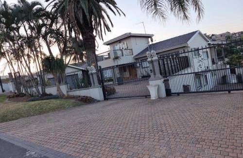 La Lucia Apartment | 1000 m² Apartment ∙ 5 bedrooms ∙ 12 guests