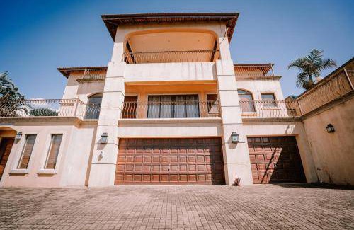 Selection Beach House | 1000 m² House ∙ 5 bedrooms ∙ 12 guests