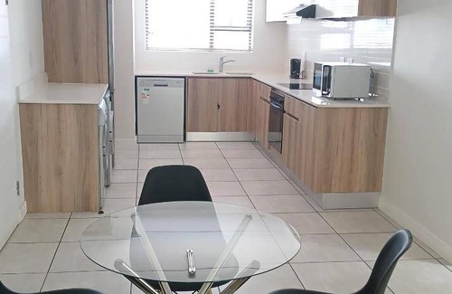 Tshwane Apartment | 102 m² Apartment ∙ 2 bedrooms ∙ 4 guests