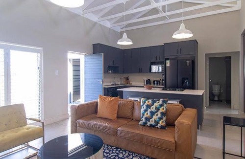 Port Elizabeth Apartment | 105 m² Apartment ∙ 3 bedrooms ∙ 6 guests