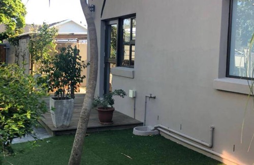 Port Elizabeth Villa | 105 m² Villa ∙ 2 bedrooms ∙ 5 guests