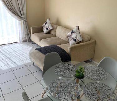 Southernwood Apartment | 108 m² Apartment ∙ 2 bedrooms ∙ 10 guests