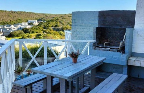 Still Bay Resort | 108 m² Resort ∙ 3 bedrooms ∙ 6 guests