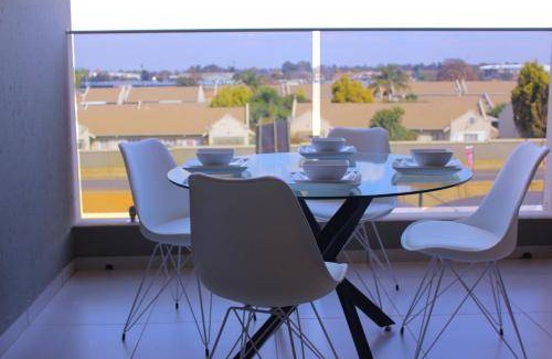 Ekurhuleni Apartment | 110 m² Apartment ∙ 3 bedrooms ∙ 6 guests