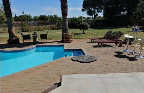 Centurion House | 110 m² House ∙ 2 bedrooms ∙ 6 guests