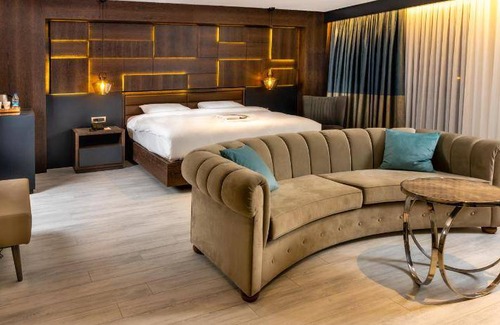 Efeler Hotel | 113 m² Hotel ∙ 4 guests