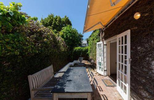 Newlands House | 115 m² House ∙ 2 bedrooms ∙ 4 guests
