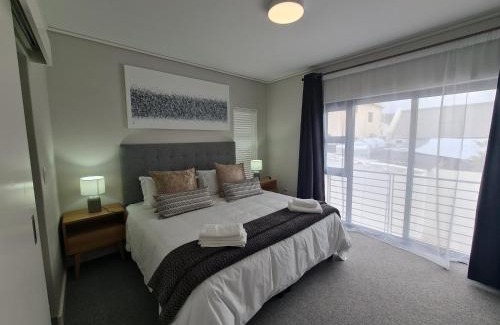 Hermanus City-Centre Apartment | 116 The Esplanade
