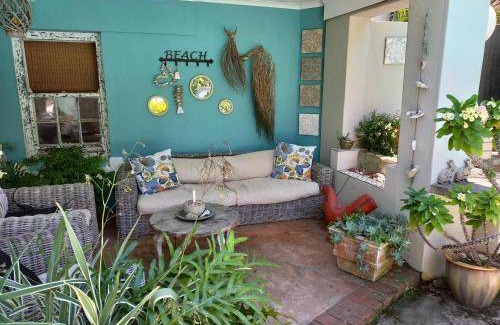 Umhlali Beach Bed & Breakfast | 12 m² Bed and breakfast ∙ 2 guests