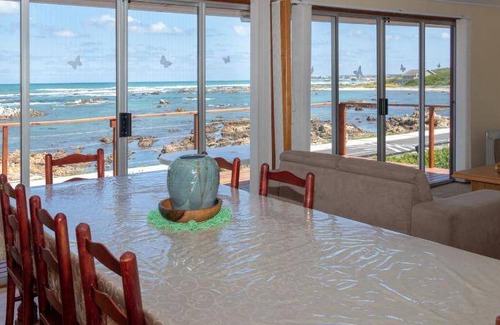 Franskraal House | 12 m² House ∙ 5 bedrooms ∙ 12 guests