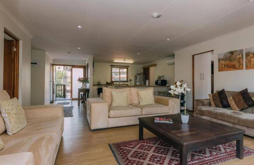 Nelspruit Bed & Breakfast | 120 m² Bed and breakfast ∙ 127 guests