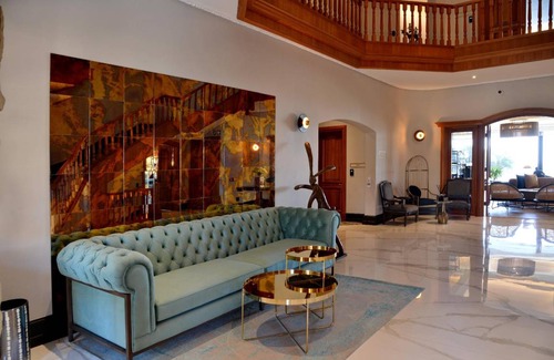 Pretoria Hotel | 120 m² Hotel ∙ 8 guests