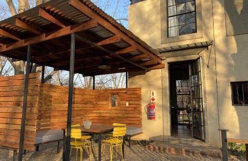 Magaliesberg House | 120 m² House ∙ 1 bedroom ∙ 2 guests