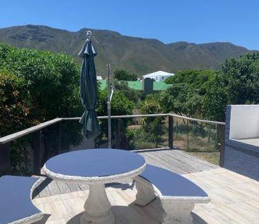 Vermont House | 120 m² House ∙ 2 bedrooms ∙ 5 guests