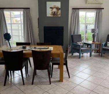 Sutherland House | 120 m² House ∙ 3 bedrooms ∙ 6 guests