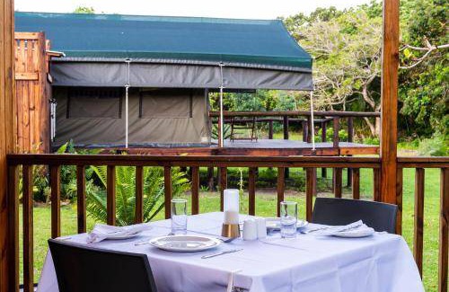 Trafalgar Other | 120 m² Tent ∙ 2 bedrooms ∙ 4 guests