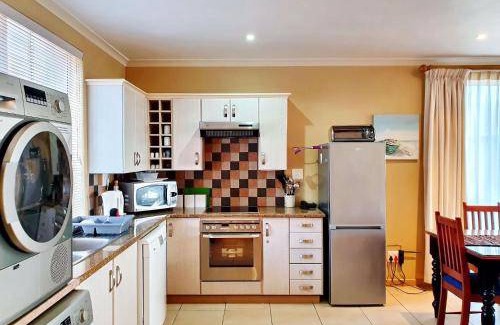 Pinnacle Point Apartment | 128 m² Apartment ∙ 2 bedrooms ∙ 4 guests