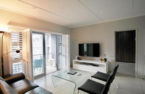 Sandown Apartment | 128 Patricia Road, Sandown extention3