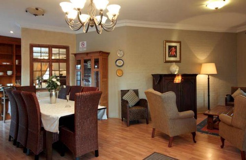Somerset West Apartment | 130 m² Apartment ∙ 2 bedrooms ∙ 127 guests