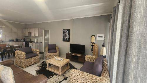 Marloth Park House | 130 m² House ∙ 2 bedrooms ∙ 6 guests