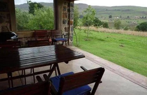 Dullstroom House | 132 m² House ∙ 2 bedrooms ∙ 4 guests