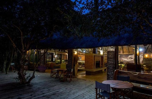 Embonisweni Cabin | 135 m² Lodge ∙ 4 guests