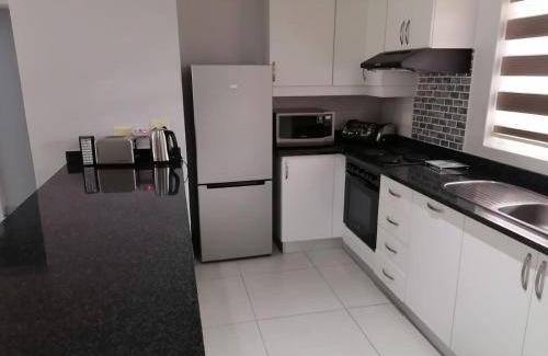 Port Edward Apartment | 139 m² Apartment ∙ 3 bedrooms ∙ 6 guests