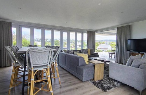 Robberg Beach Apartment | 140 m² Apartment ∙ 3 bedrooms ∙ 6 guests