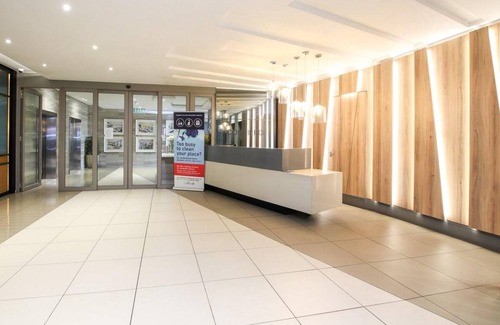 Greater Johannesburg Metropolitan Area Apartment | 142 m² Apartment ∙ 3 bedrooms ∙ 6 guests