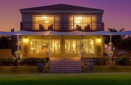 Amanzimtoti Bed & Breakfast | 142 m² Bed and breakfast ∙ 2 bedrooms ∙ 7 guests
