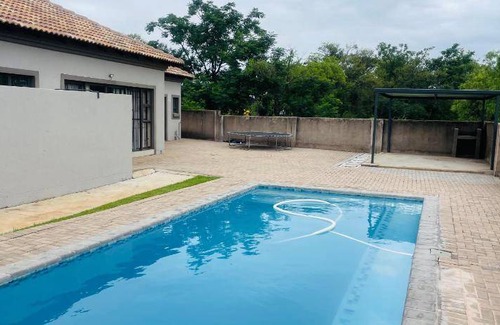 Bela-Bela Villa | 142 m² Villa ∙ 3 bedrooms ∙ 6 guests